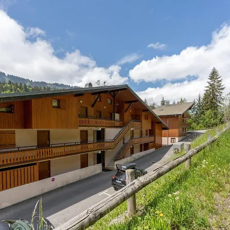 Inviting In With Balcony Apartment