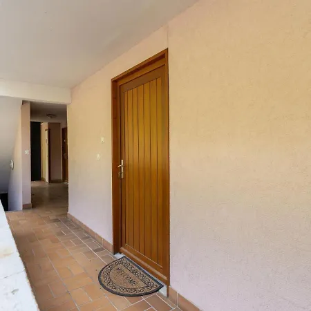 Inviting In With Balcony Apartment Morzine