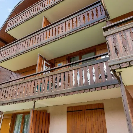 Inviting In With Balcony Apartment *